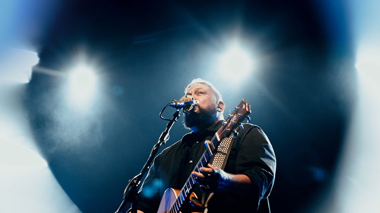 Fernandinho e Paula Faz Chover Cantor Gospel