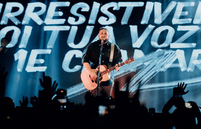 Estudos Bíblicos Fernandinho e Paula Faz Chover Cantor Gospel