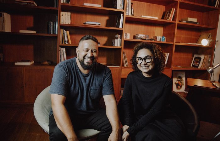 Jesus foi direto em João 14:15: “Se vocês me amam, obedecerão aos meus mandamentos.” Seguir a Cristo começa com amor obediente.