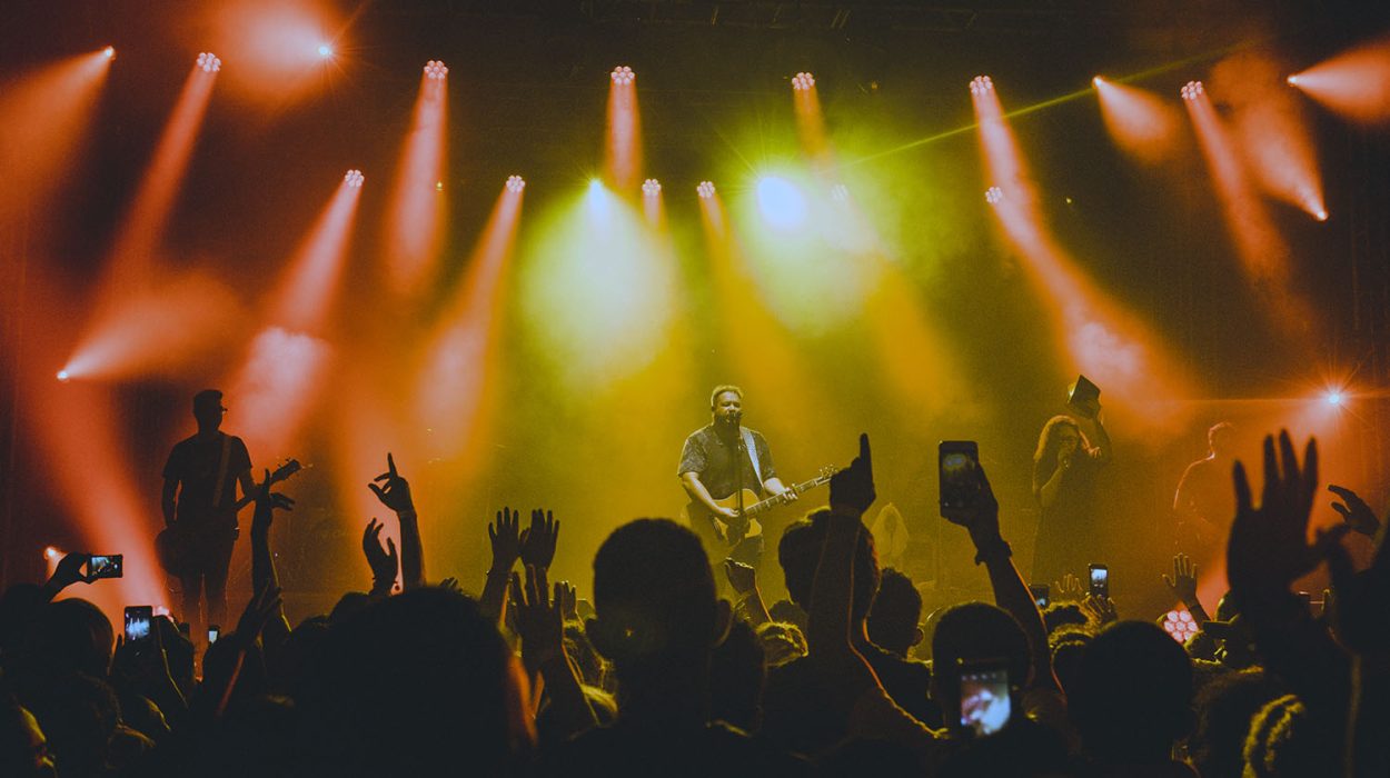 Fernandinho e Paula Faz Chover Cantor Gospel Shows e Eventos