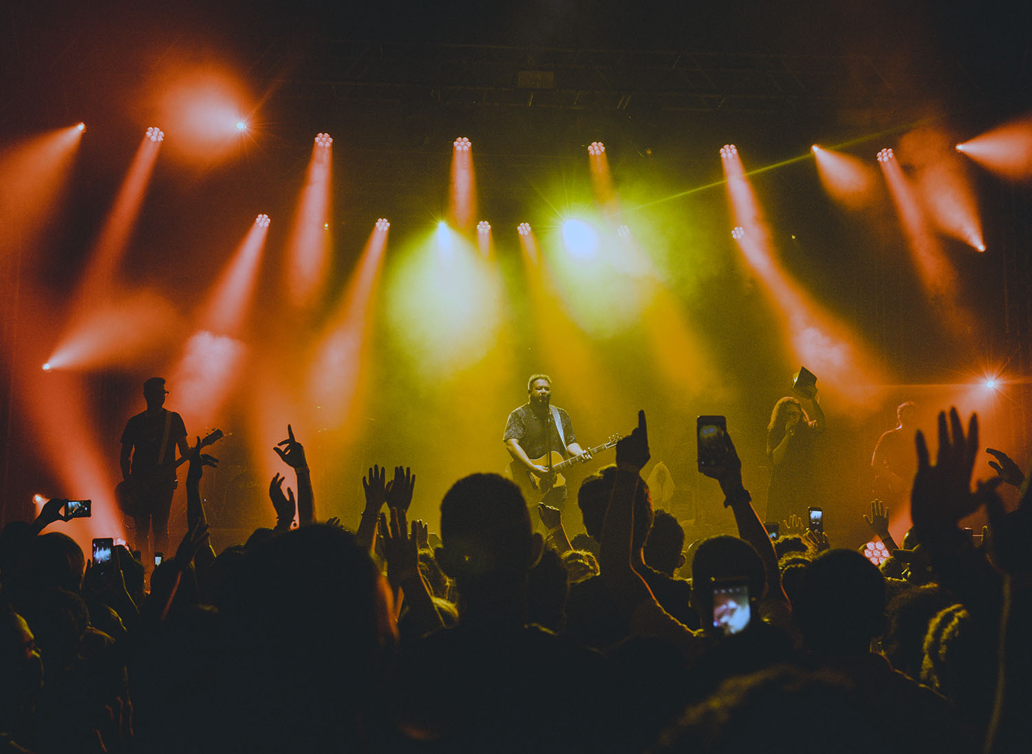 Fernandinho e Paula Faz Chover Cantor Gospel Shows e Eventos